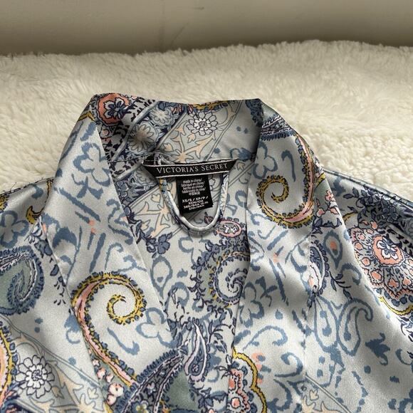 Victoria’s Secret VS Kimono Robe Pink Blue XS/S Paisley Floral Satin Pockets - Picture 8 of 10